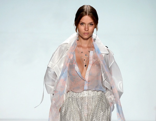 Zimmermann From Nsfw At Nyfw  E News-5438